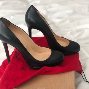 Christian Louboutin Neofilo Black Pumps